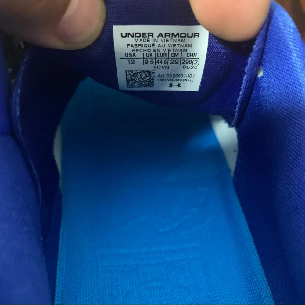 Under Armour UA Charged Glyde 2.0 MT Womens 12 White‎ Low Metal Softball Cleats
